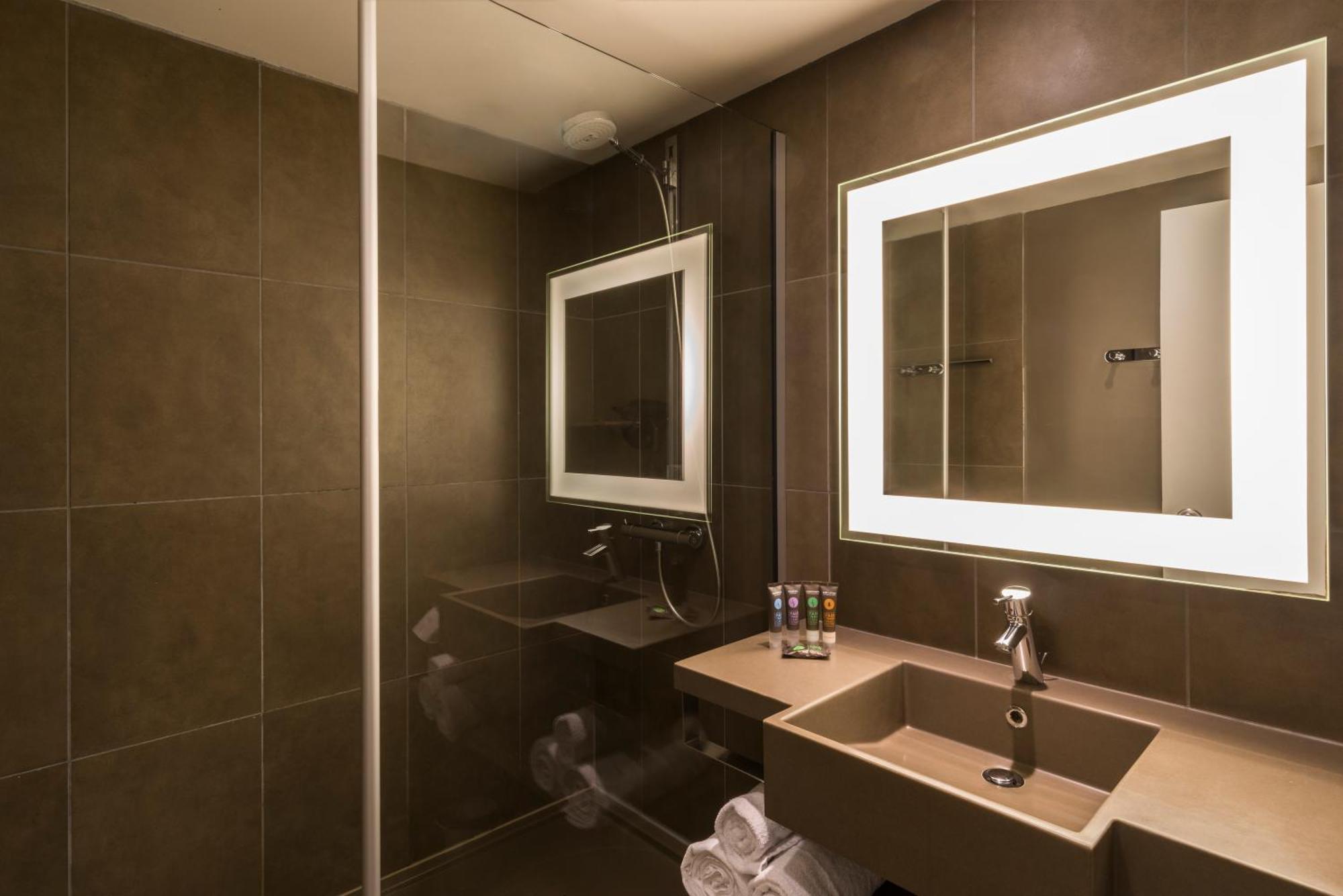 Hotel Ibis Styles Lyon Bron Eurexpo Exteriér fotografie