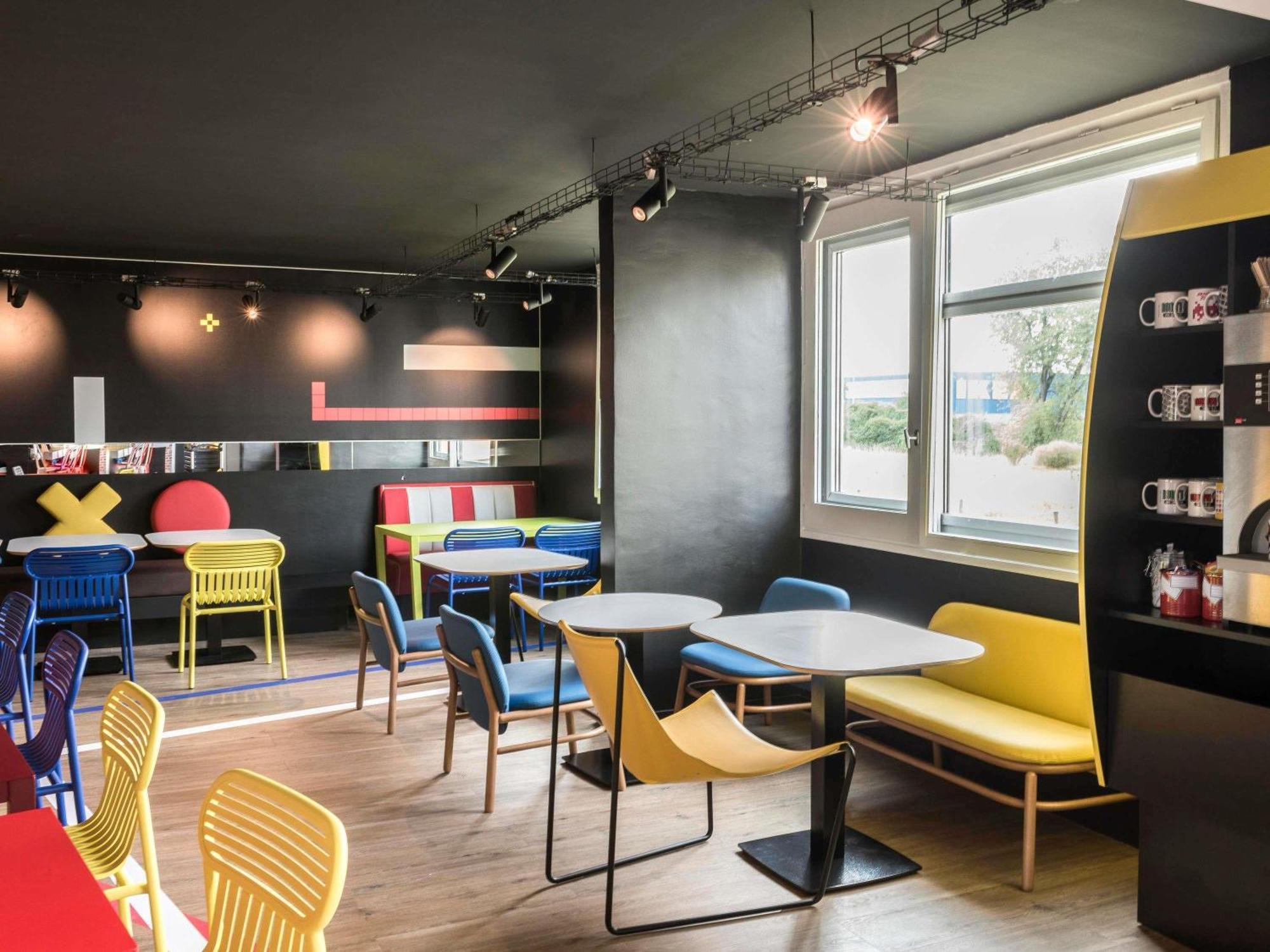 Hotel Ibis Styles Lyon Bron Eurexpo Exteriér fotografie
